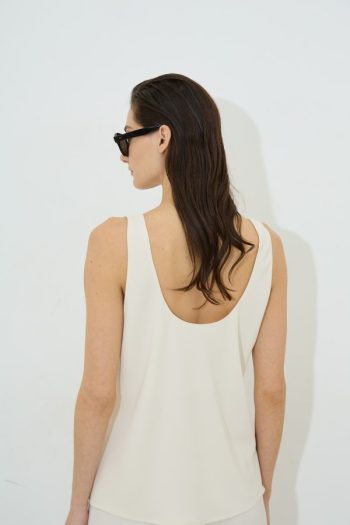 Gemma Crepe Top – Vanilla/Black - Image 2