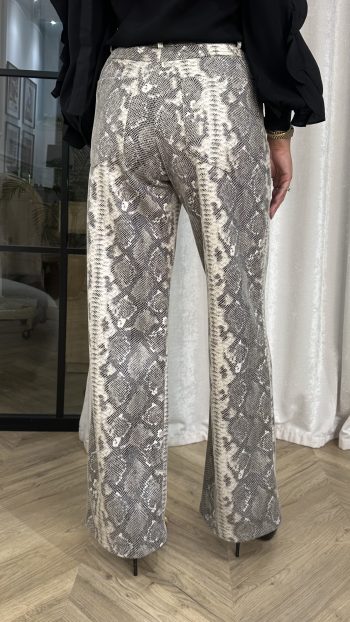 Betty Pants – Snake Print - Image 4