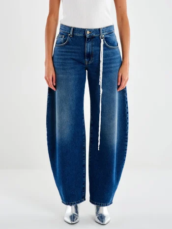 Denise Barrel Jeans – Mid Blue - Image 2