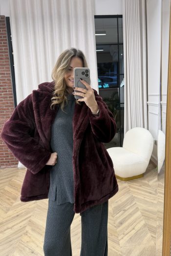 Lydia Fur Coat – Bordeaux - Image 6