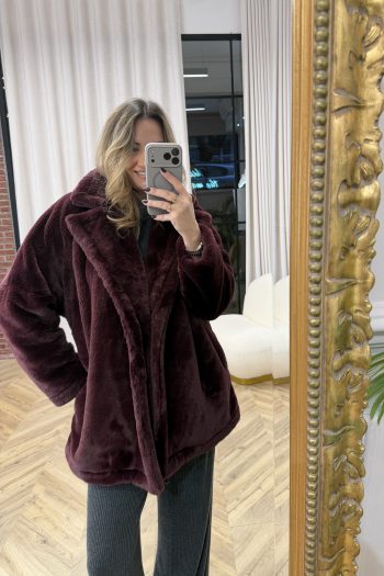 Lydia Fur Coat – Bordeaux - Image 5