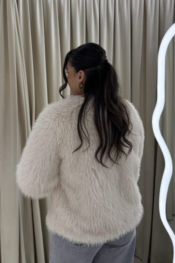 Alma Faux Fur – Ecru - Image 3