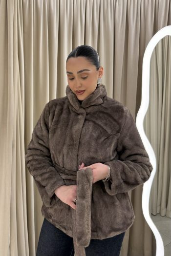 Halstatt Fur – Taupe - Image 2