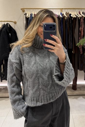 Iris Knit – Grey, Bordeaux, Brown, White