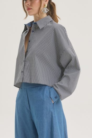Checked Crop Shirt – Black - Image 3