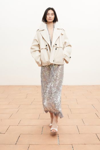 Melanie Short Trenchcoat – Beige - Image 3